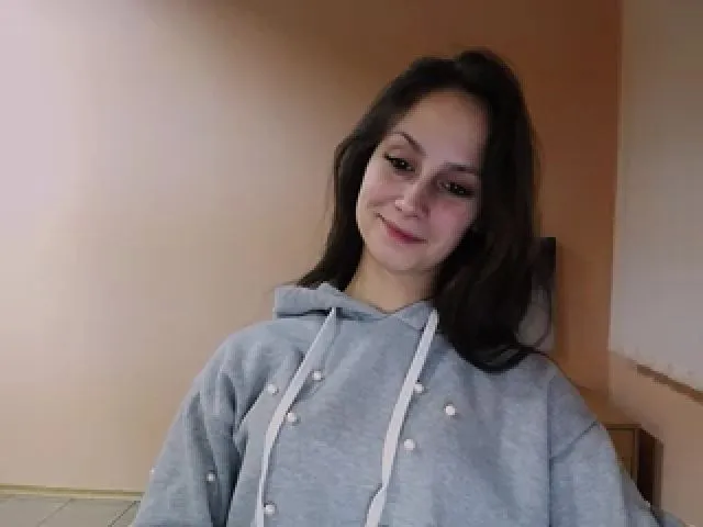 Live sex webcam photo for CuddliesNikki #271903661