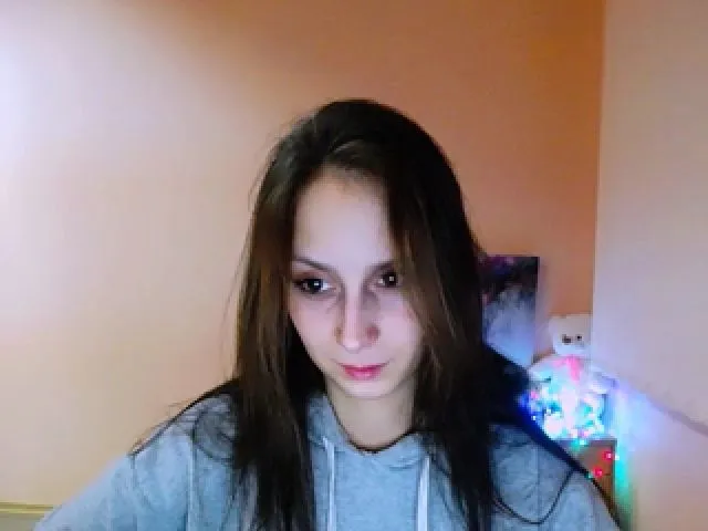 Live sex webcam photo for CuddliesNikki #272086954