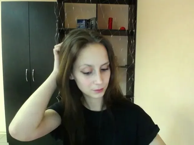 Live sex webcam photo for CuddliesNikki #272349094