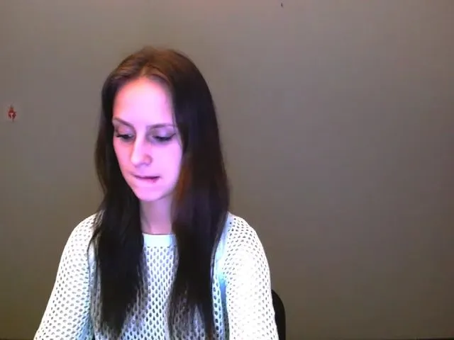 Live sex webcam photo for CuddliesNikki #272362489