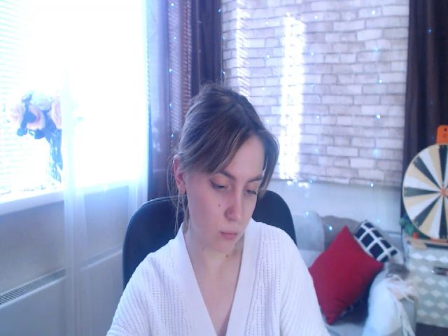 Live sex webcam photo for CumMeaRiver #272214487