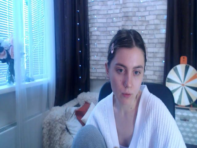 Live sex webcam photo for CumMeaRiver #272420908