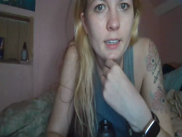 Live sex webcam photo for Cumgelica_wap #273240083