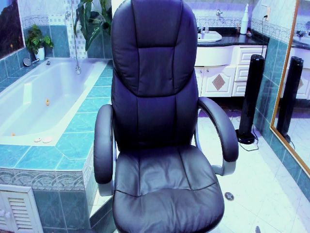 Live sex webcam photo for Cupcake_dream #273389183