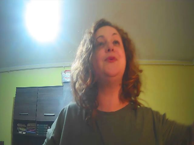 Live sex webcam photo for CurlyCherry #272922316