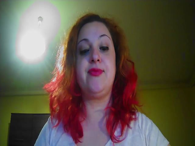 Live sex webcam photo for CurlyCherry #273172494