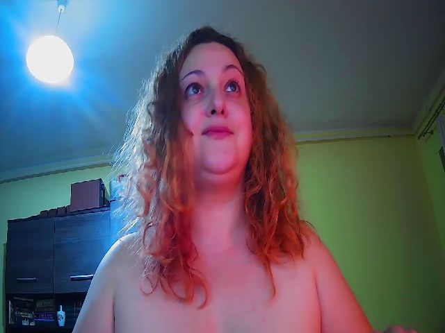 Live sex webcam photo for CurlyCherry #273880237