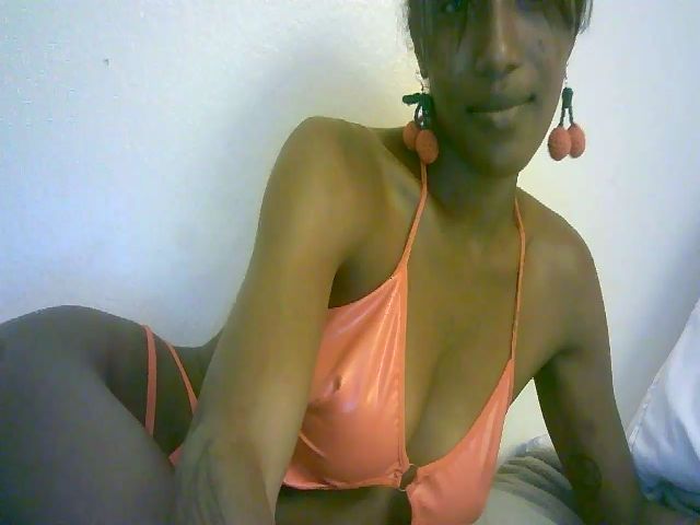 Live sex webcam photo for Curlycutie00 #274032996