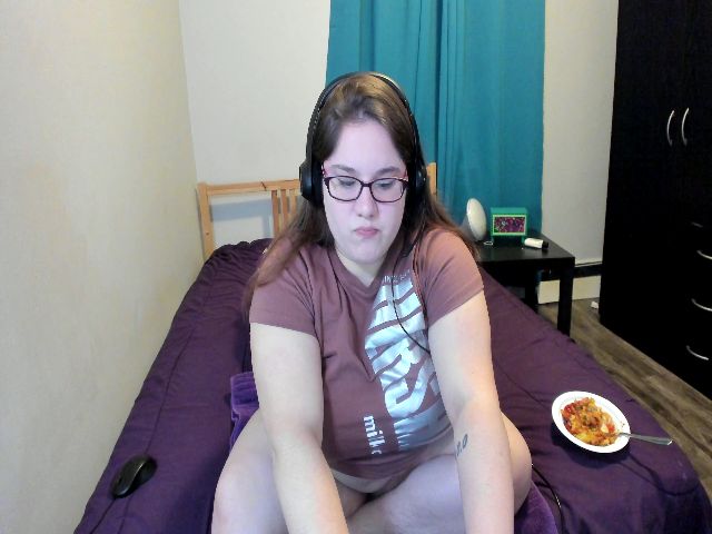 Live sex webcam photo for CurvyCassia #272087328
