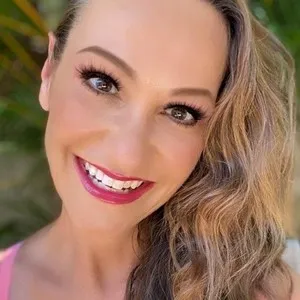 Live sex webcam photo for CurvyCougar #278307062