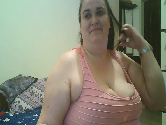 Live sex webcam photo for CurvyKatey #272657564