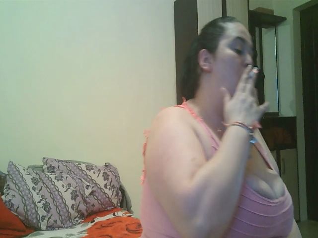 Live sex webcam photo for CurvyKatey #272699120