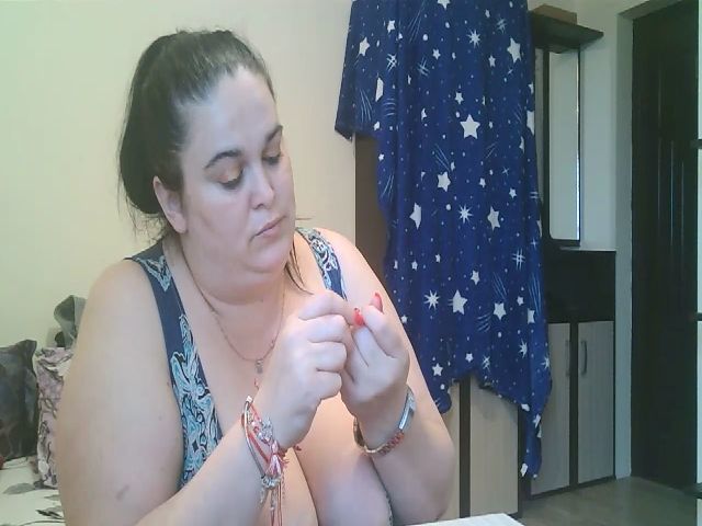 Live sex webcam photo for CurvyKatey #272711202