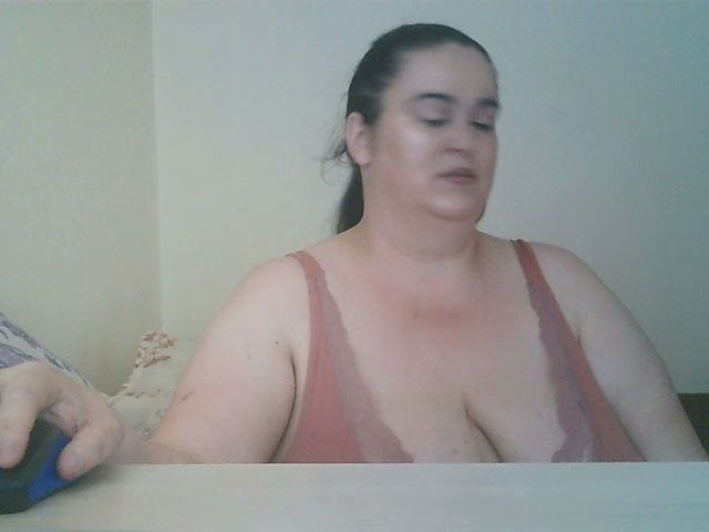 Live sex webcam photo for CurvyKatey #273848827