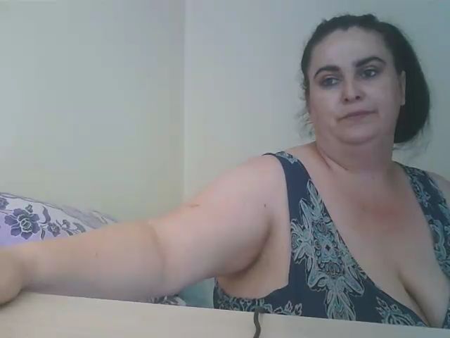 Live sex webcam photo for CurvyKatey #274012816