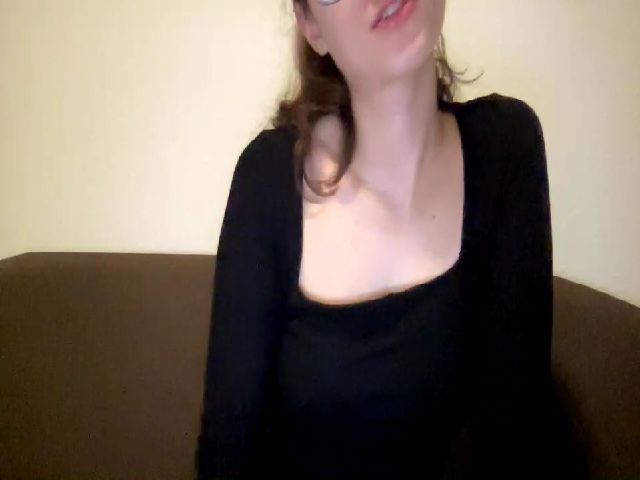 Live sex webcam photo for Cute_peach21 #272298696