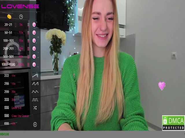 Live sex webcam photo for Cutestdemon1 #272373520