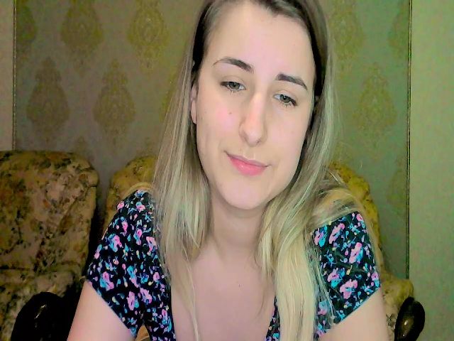 Live sex webcam photo for CutiePieAlice #272334565