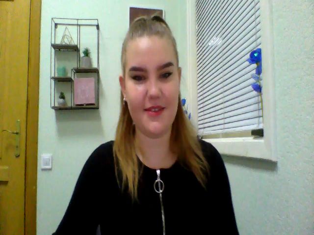 Live sex webcam photo for Cutie_Sonya #275223806