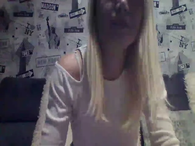 Live sex webcam photo for CuttyGrace #272850973