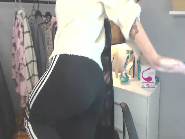 Live sex webcam photo for DIRTYgianna #272241705