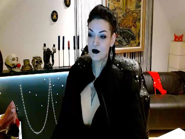 Live sex webcam photo for DaemonInk #271832506