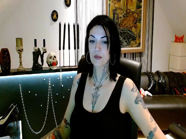 Live sex webcam photo for DaemonInk #273806093