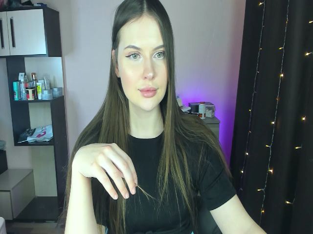 Live sex webcam photo for Daisymarly #273187663