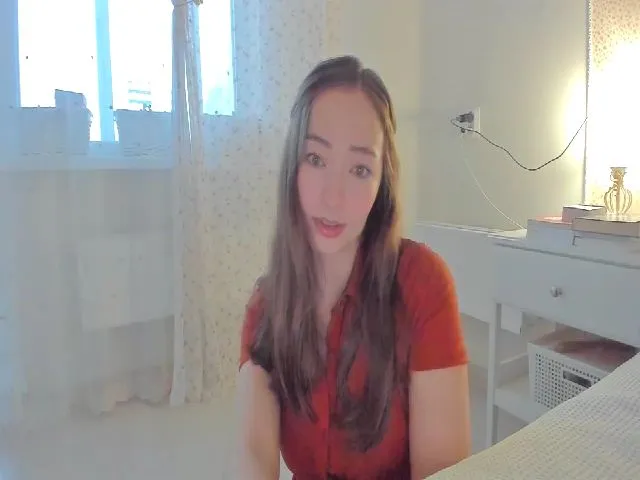 Live sex webcam photo for DamnGooood #272076948