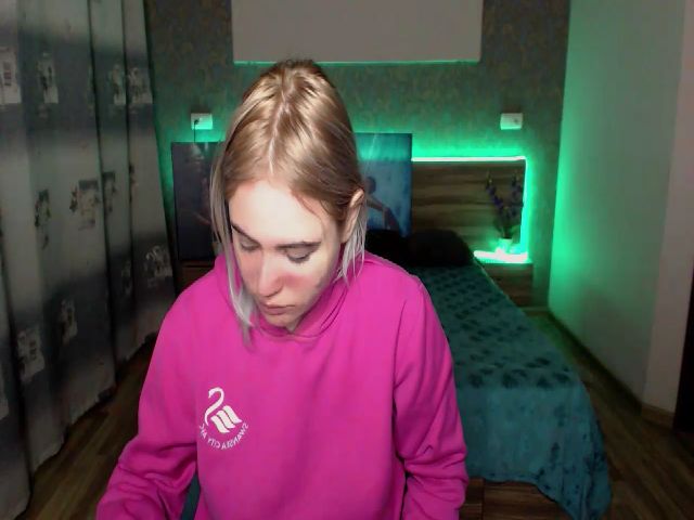 Live sex webcam photo for Daniela_Holt #271779506