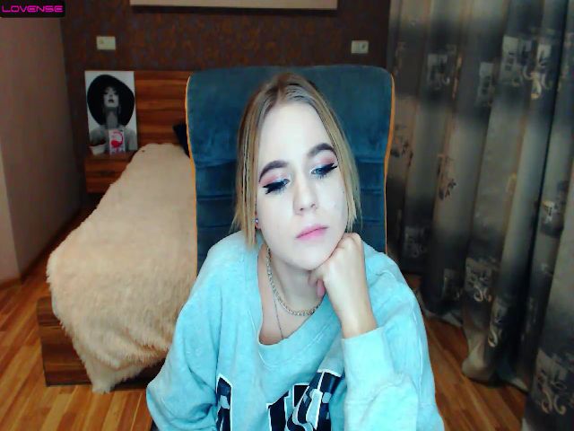 Live sex webcam photo for Daniela_Holt #274607984