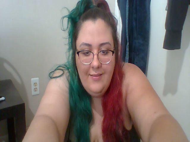 Live sex webcam photo for DaphneViolet #273190278