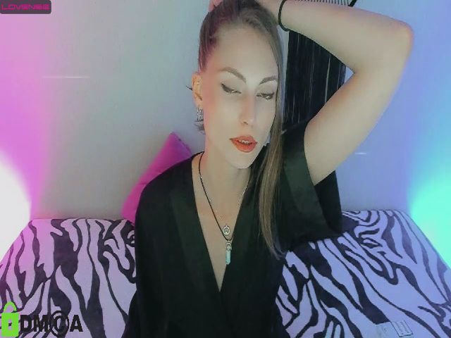 Live sex webcam photo for DarkAngellla #274081252