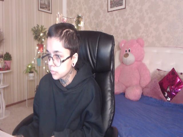 Live sex webcam photo for DarkElf_ #272008629