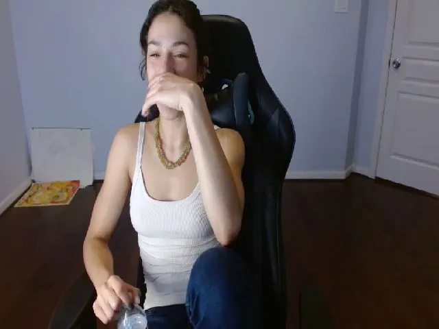 Live sex webcam photo for Dashybunny #273527057