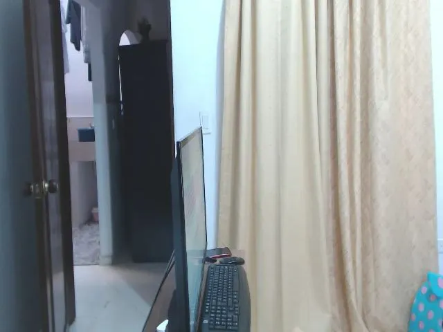 Live sex webcam photo for Delfinlana #272710962