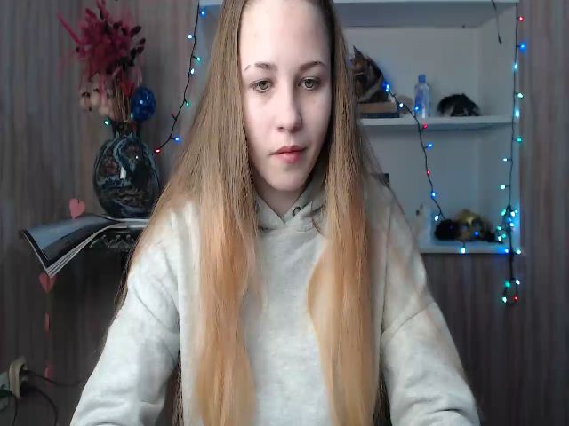 Live sex webcam photo for Delorian9 #271919099