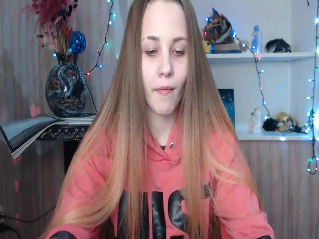 Live sex webcam photo for Delorian9 #271953116