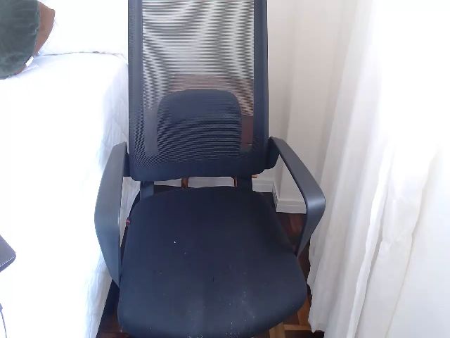 Live sex webcam photo for Demmetria #274343216