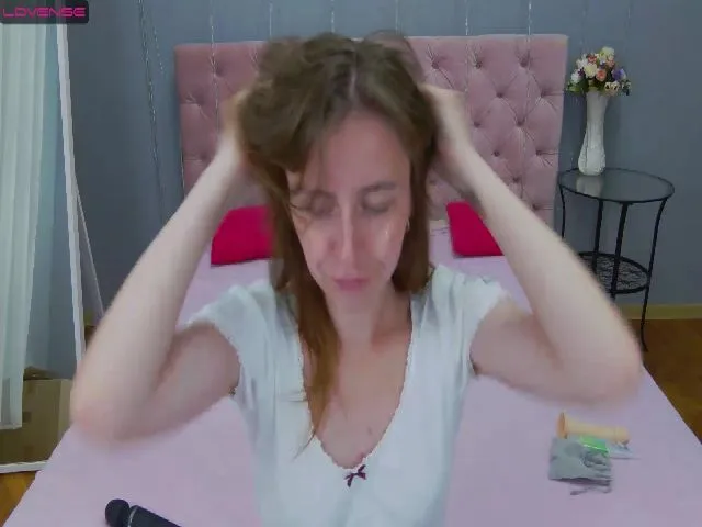 Live sex webcam photo for DerrieStar #274459616