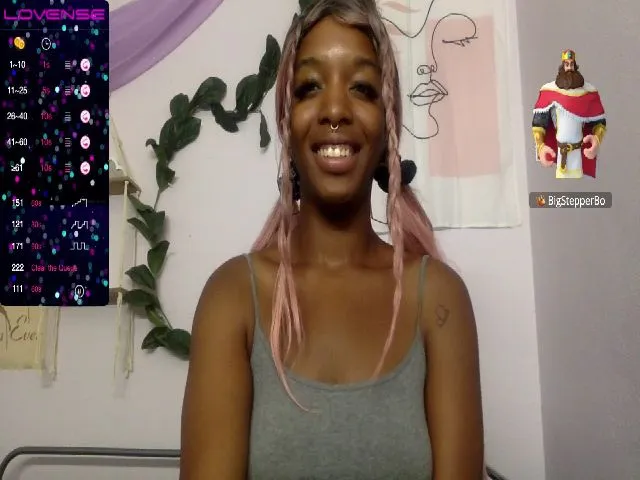 Live sex webcam photo for DestinyAdams #274539088
