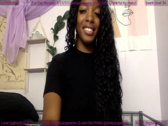 Live sex webcam photo for DestinyAdams #274688183