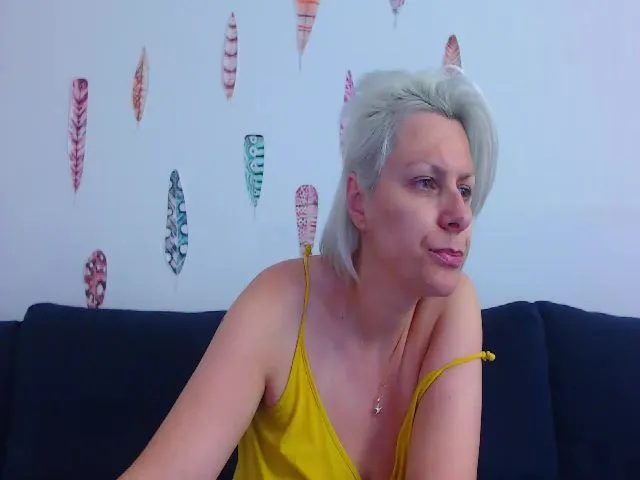 Live sex webcam photo for DestinyWeis #274563359