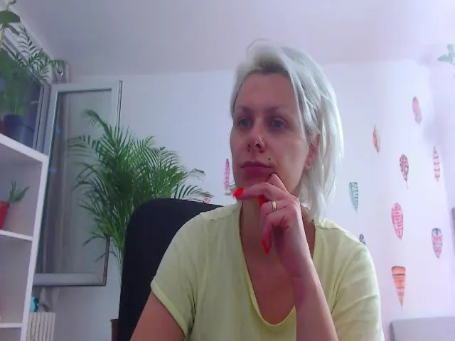 Live sex webcam photo for DestinyWeis #274919034