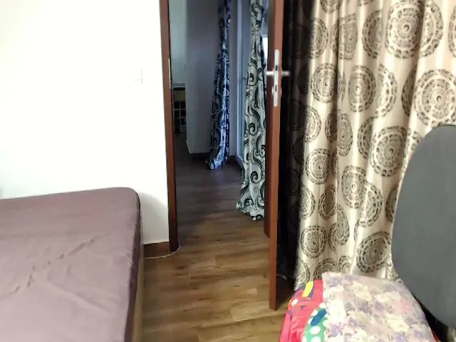 Live sex webcam photo for Diamond06 #273190297