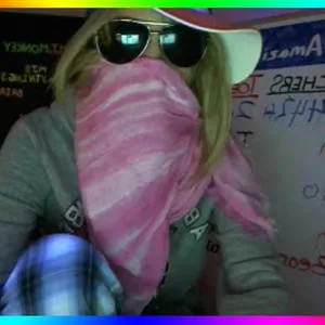 Live sex webcam photo for DiamondsMJ #289943555