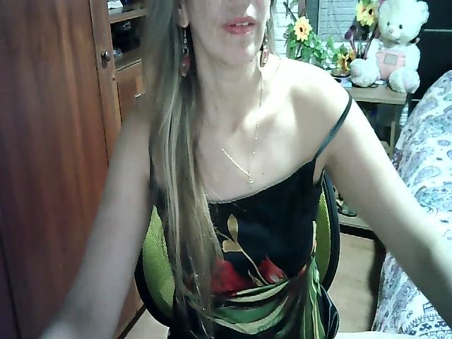 Live sex webcam photo for DianaRouse #287896760