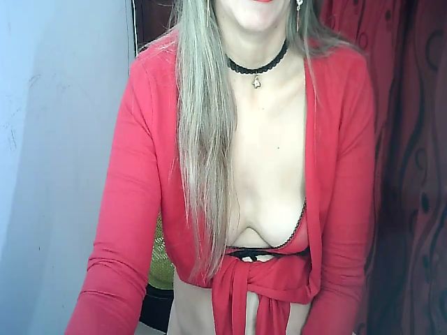 Live sex webcam photo for DianaRouse #287896779