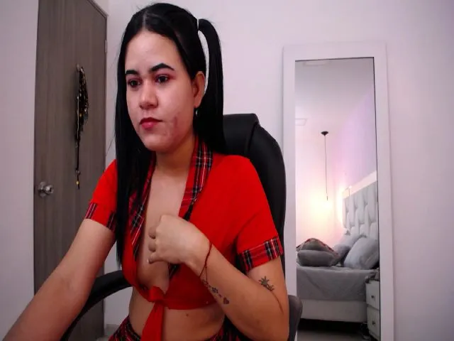 Live sex webcam photo for Dianasrooms #273302491