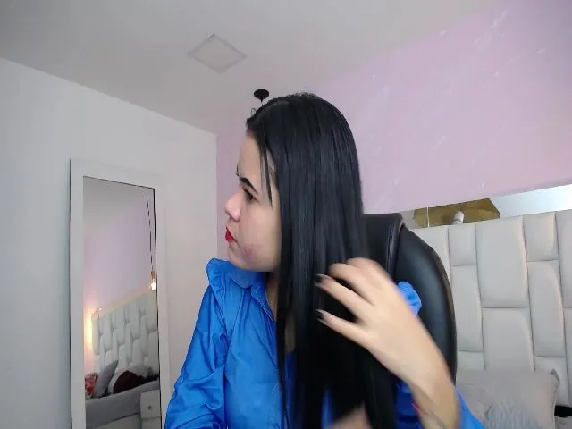 Live sex webcam photo for Dianasrooms #273349360